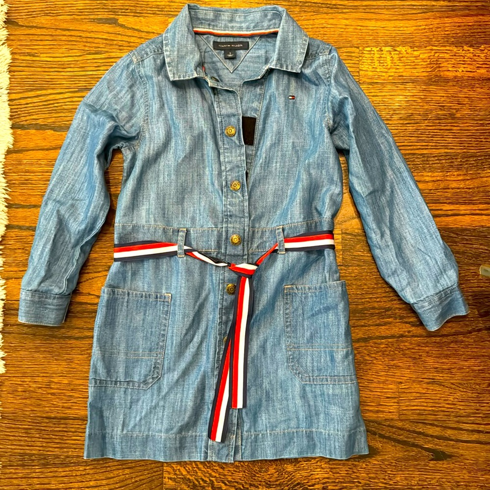 Girls’ size 5 Tommy Hilfiger adaptive dress